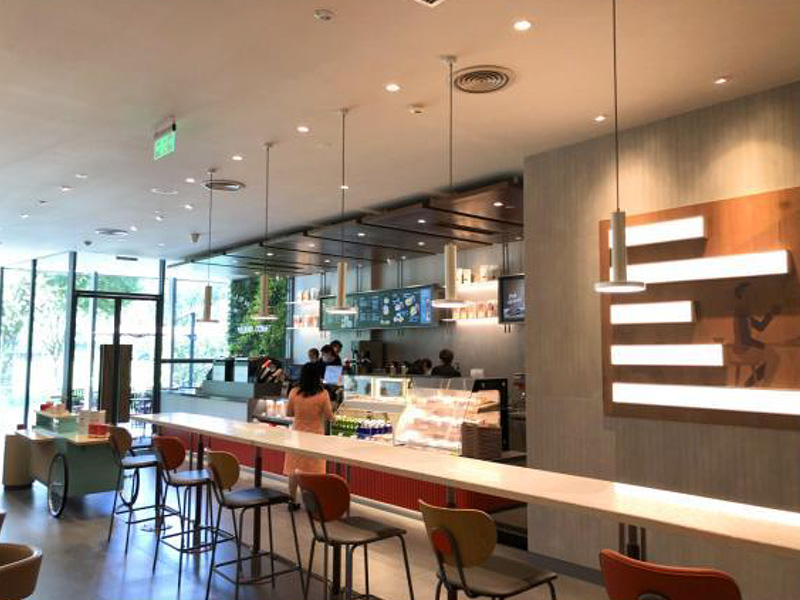 Със заведението през 2009 г.